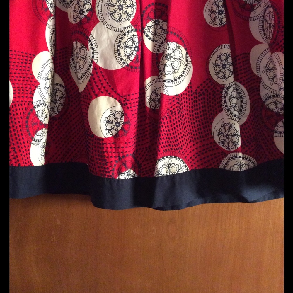 Red white blue Talbots skirt - Picture 2 of 2